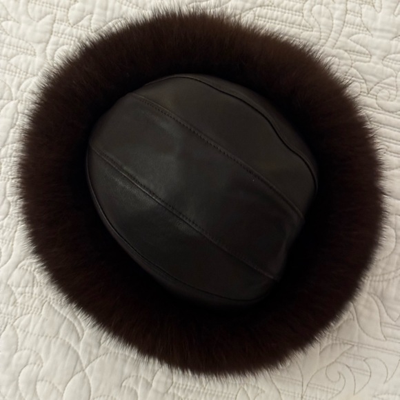 Hat-Genuine mink, and leather.￼ - Picture 1 of 3